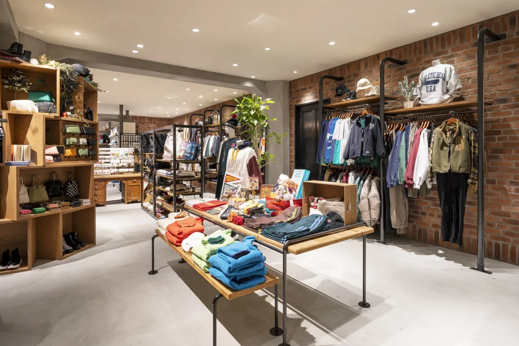 レンガタイル『ケンブリッジ』を張った店舗の施工例