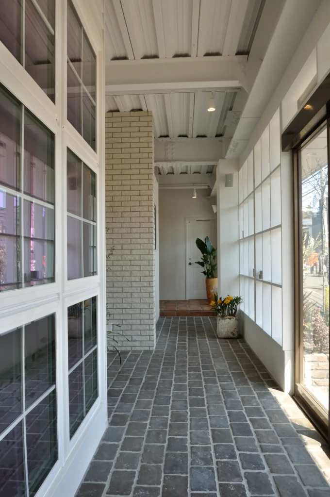Tiles 床タイル「granpave– グランペイブ」 施工事例　セメント二次製品　GRP-1　国産