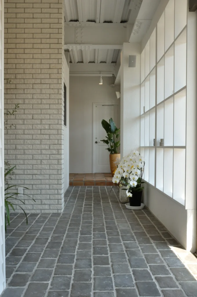 Tiles 床タイル「granpave– グランペイブ」 施工事例　セメント二次製品　GRP-1　国産