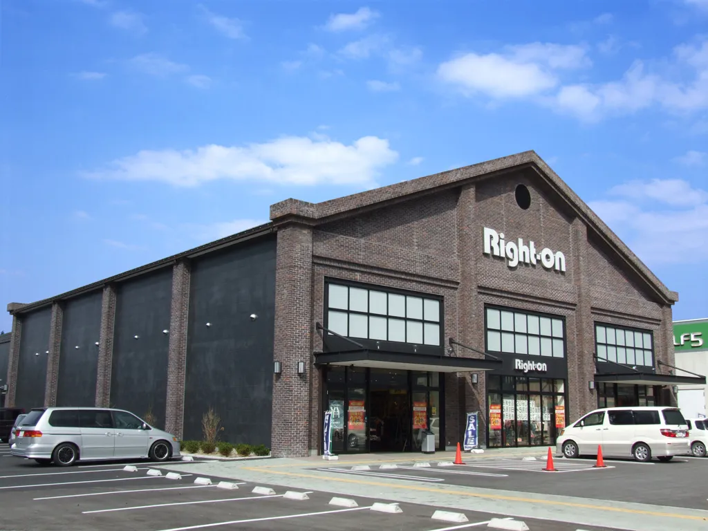 店舗ファサードデザイン 外壁 ブリックタイル