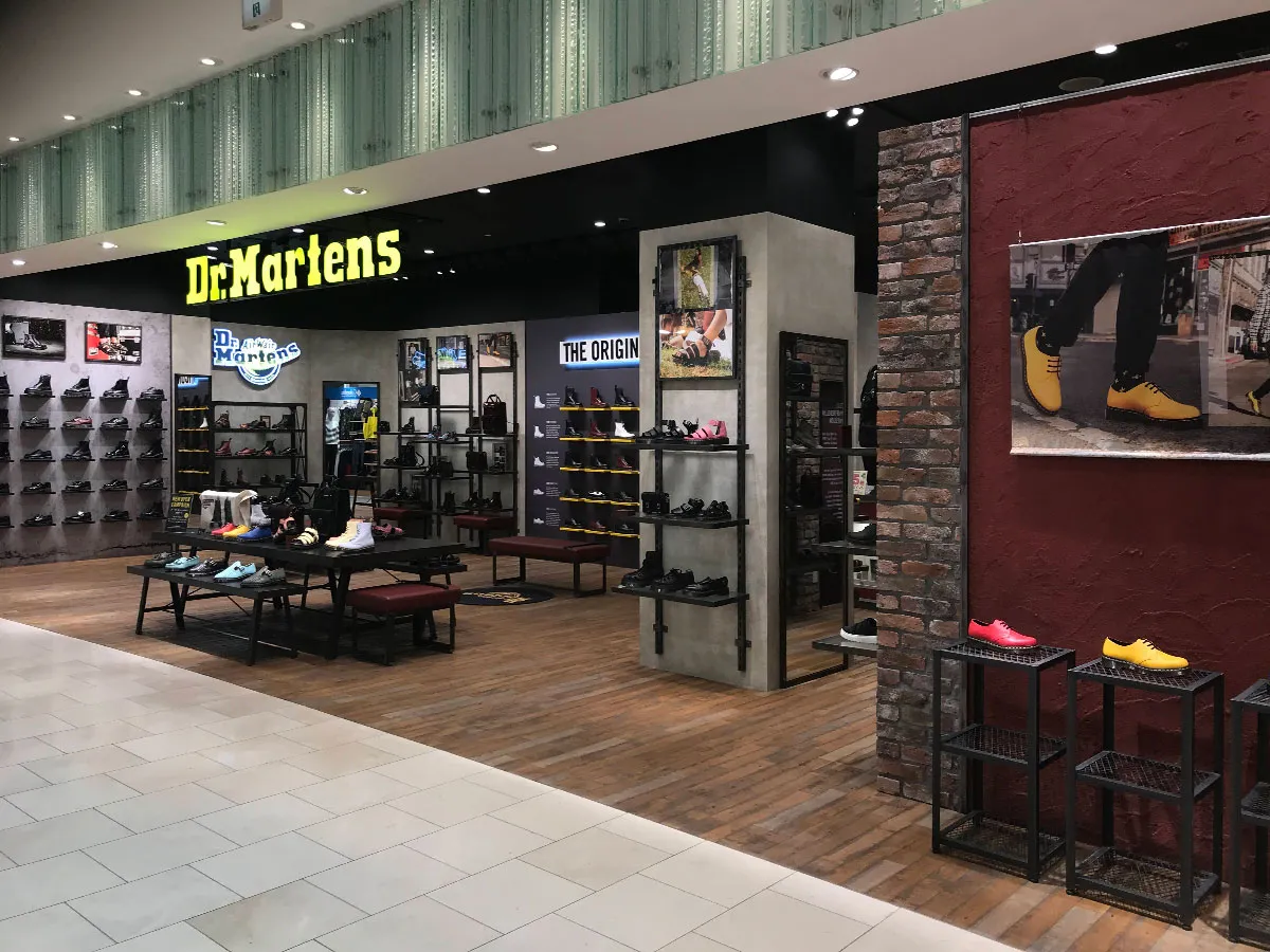 ブリックタイルCAN’BRICK「マンチェスター(MC-1)」ドクターマーチンあべのHOOP店